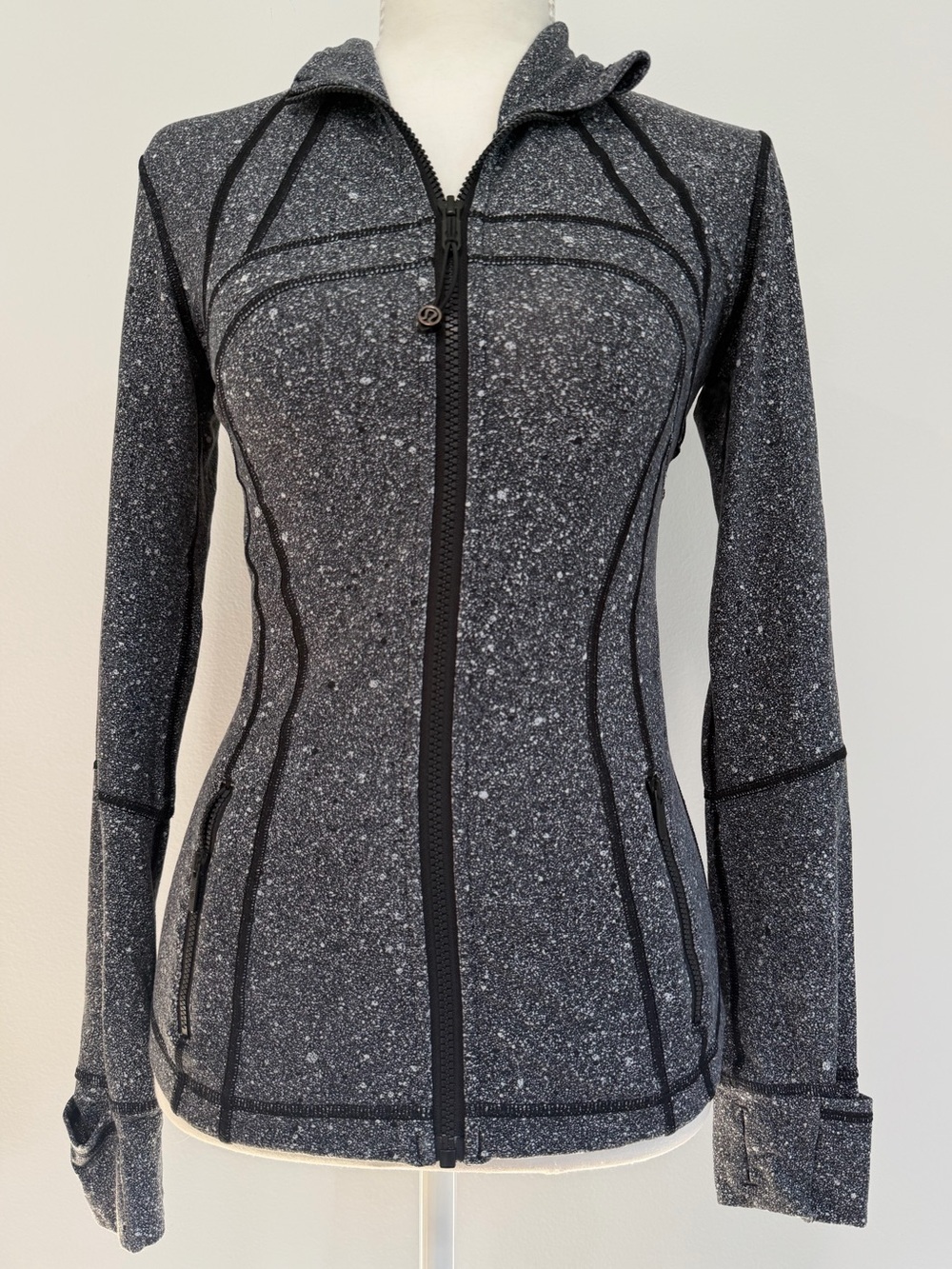 Lululemon Define Jacket in Luminesce Splatter Black and White Full Zip Jacket - Picture 2 of 9